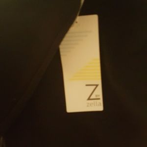z by zella Tops - Pull Over Sweat Shirt (NEW) z by zella Tops - Pull Over Sweat Shirt (NEW)